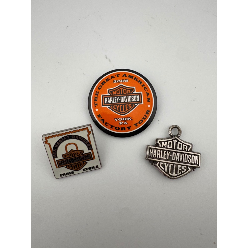 Harley Davidson Pin Button Keychain Set OS Orange Black 2005 Factory Tour Paris